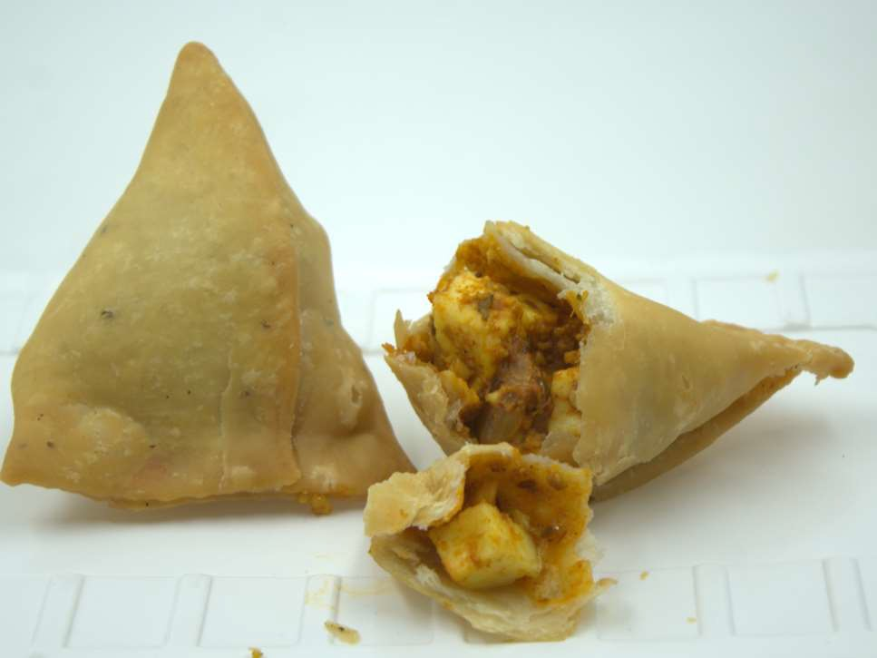 Paneer Tikka Samosa